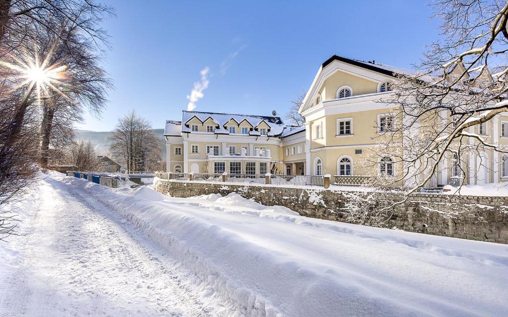 Hotel Stary Zdroj Świeradów-Zdrój Dış mekan fotoğraf